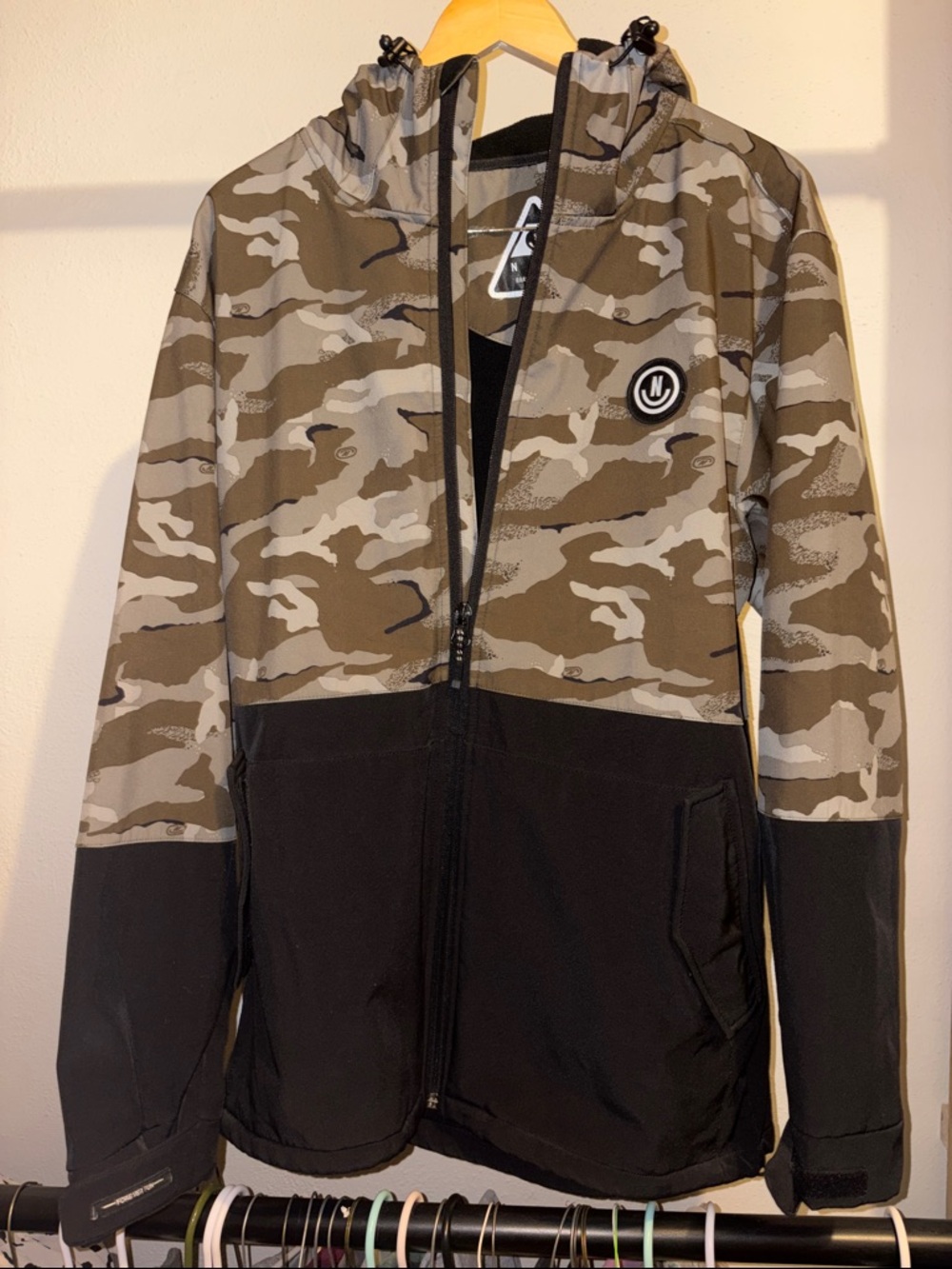 Neff Men's Camouflage Hooded Jacket in Olive Green and Black